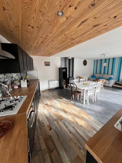 Jolie Maison De Campagne, Compostelle Soleymieux エクステリア 写真